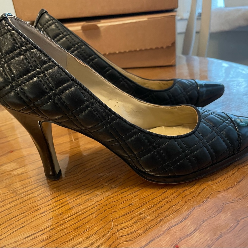 Adrienne Vittadini Black Quilted & Patent Leather Embossed Heels size 9